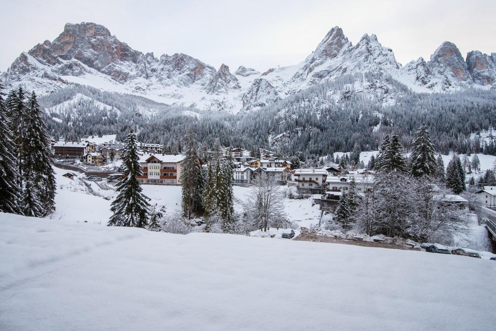 Hotel Colfosco San Martino Di Castrozza Exterior foto