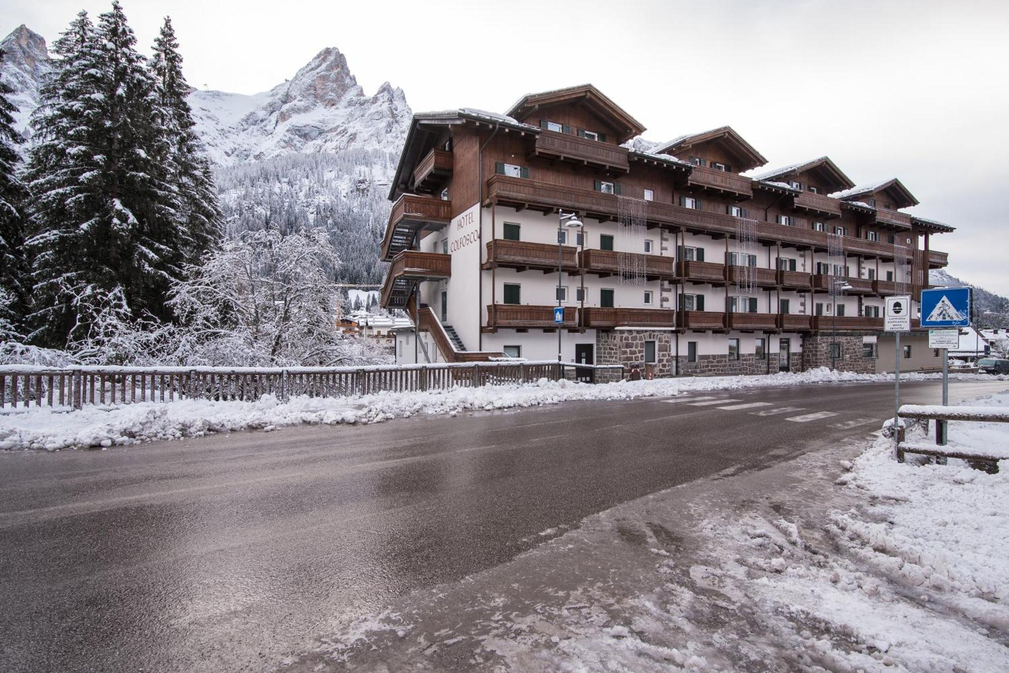 Hotel Colfosco San Martino Di Castrozza Exterior foto